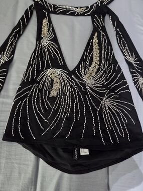 Black Beaded Statement Top – H&M Divided ✨